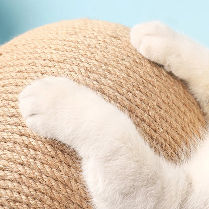 Griffoir chat stable avec balle en sisal pour faire ses griffes