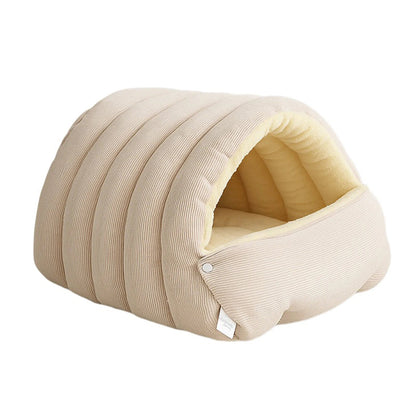 Lit grotte en peluche pour chat vue d'ensemble