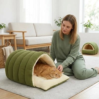 Lit grotte en peluche pour chat vue d'ensemble