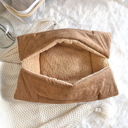 Intérieur épais et chaud du panier pour chat