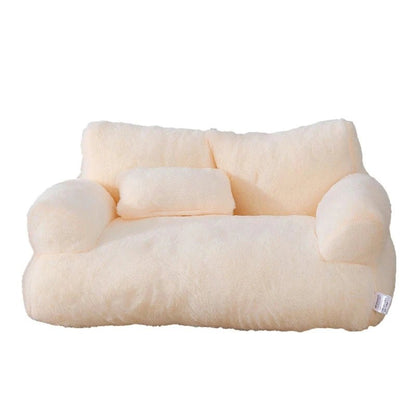 Chaton dans le panier sofa luxe, taille compacte